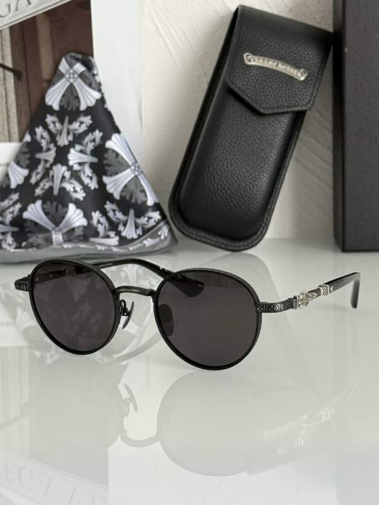 Picture of Chrome Hearts Sunglasses _SKUfw73375632fw